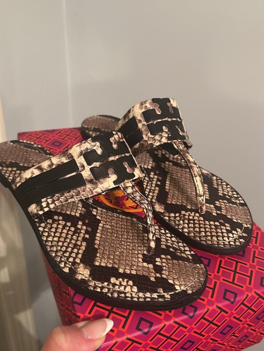 Beautiful Tory Burch Snake Print Sandals (Size 7)